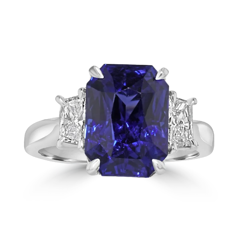 Ladies rings anniversary present -JULEVE 18KT 6.50 CTW SAPPHIRE & 0.55 CTW DIAMOND RING