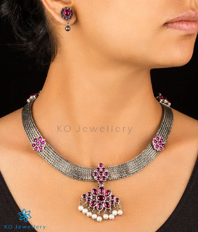 ladies necklaces meaningful-The Virajita Addigai Silver Necklace (Oxidised)